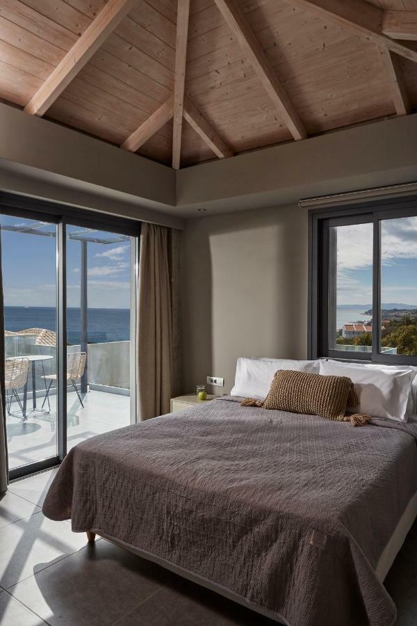 Villa Sea Front Spathíon Zewnętrze zdjęcie