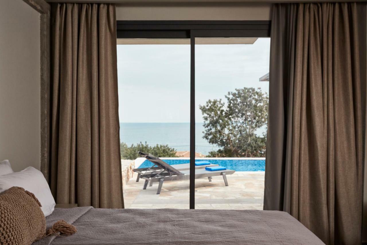 Villa Sea Front Spathíon Zewnętrze zdjęcie