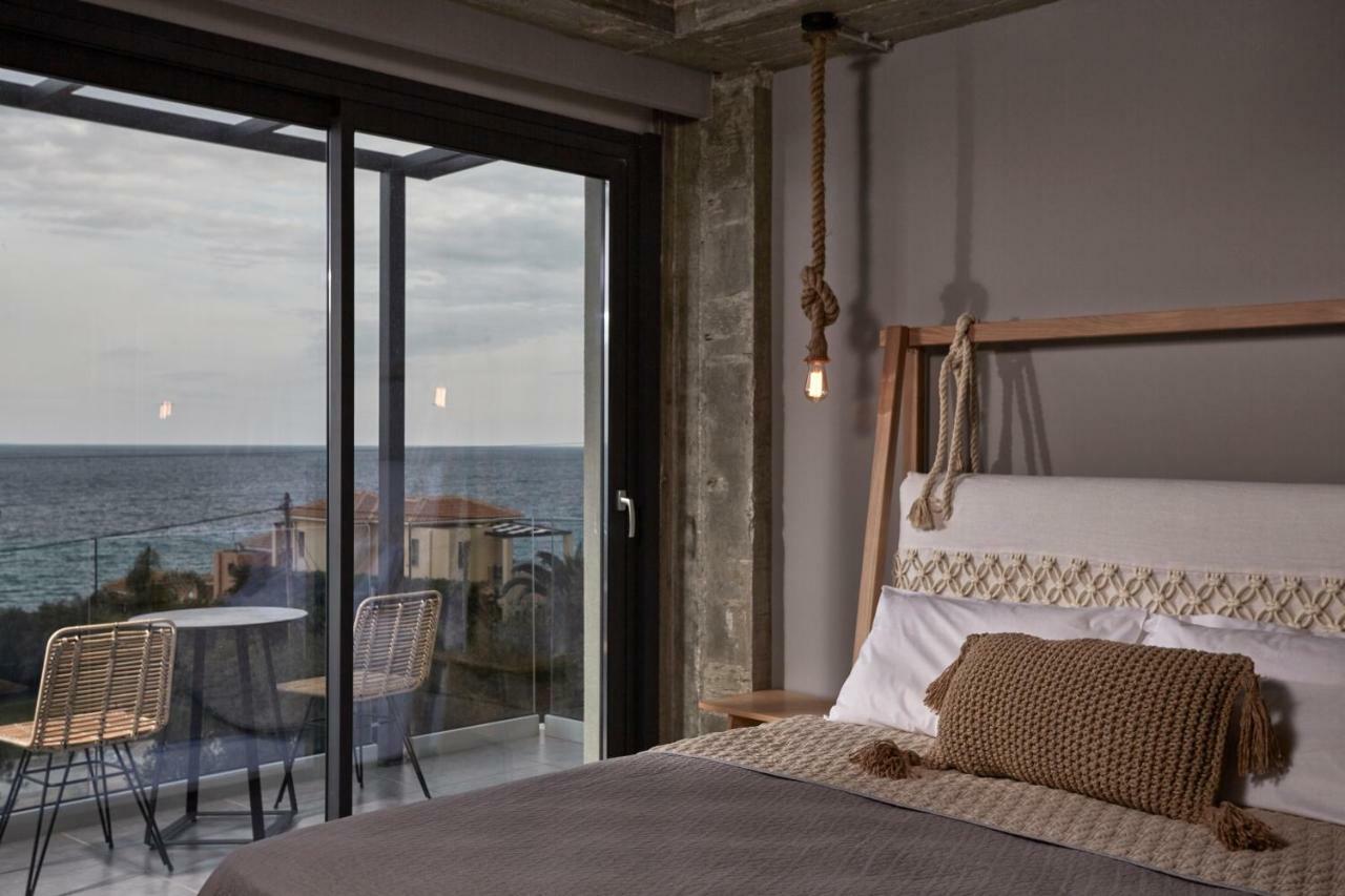 Villa Sea Front Spathíon Zewnętrze zdjęcie