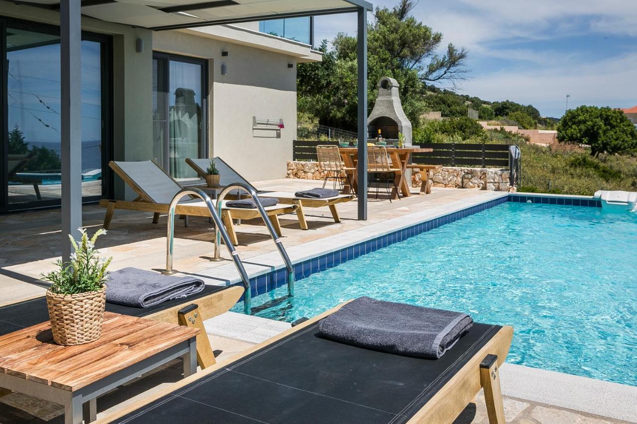 Villa Sea Front Spathíon Zewnętrze zdjęcie
