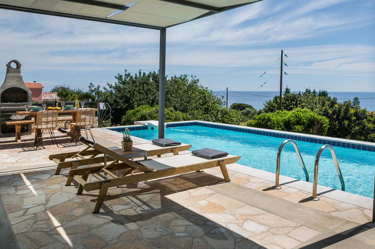 Villa Sea Front Spathíon Zewnętrze zdjęcie